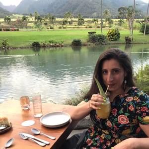 Meet your Posher, Charlotte